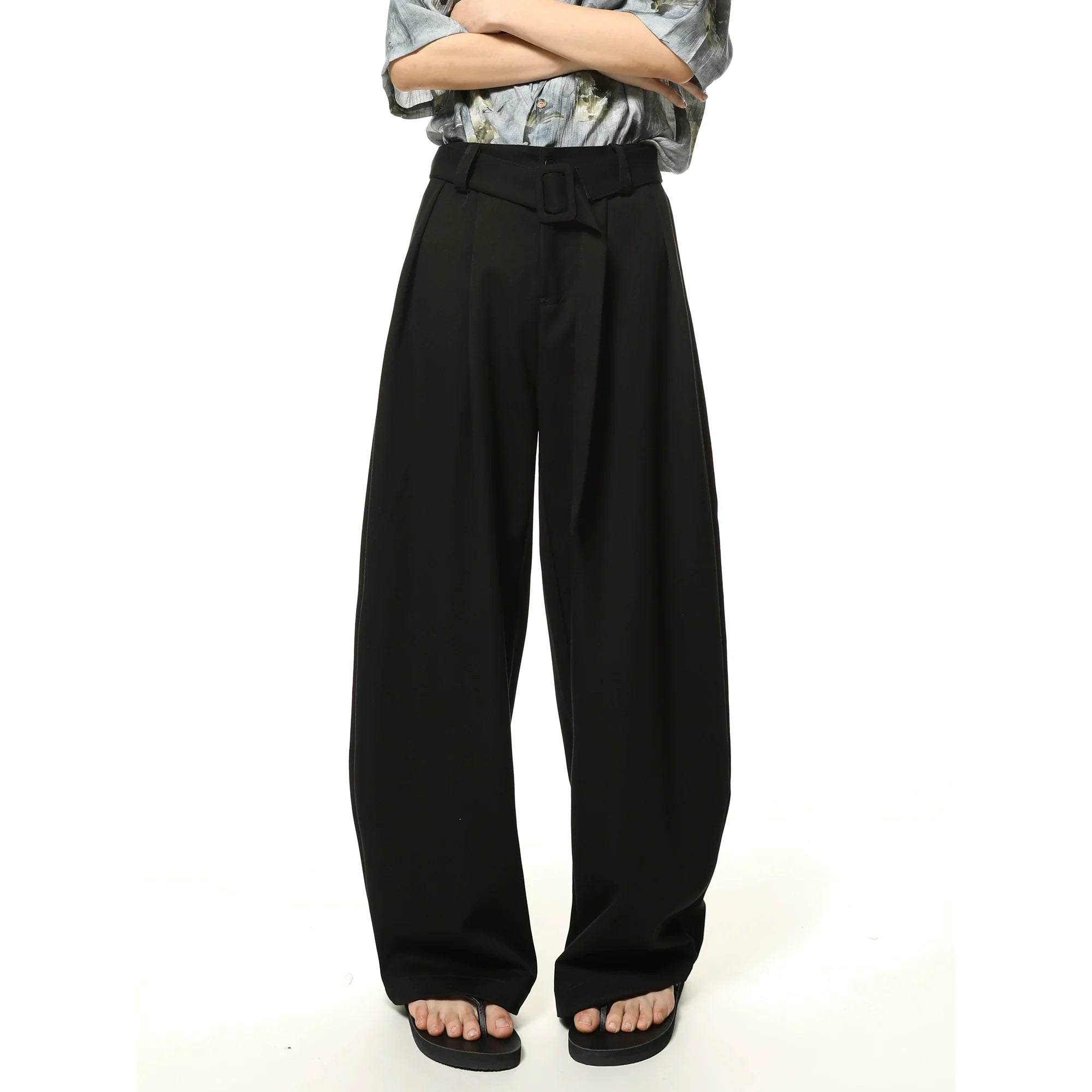 High-Waisted Wide-Leg Belted Trousers in Black