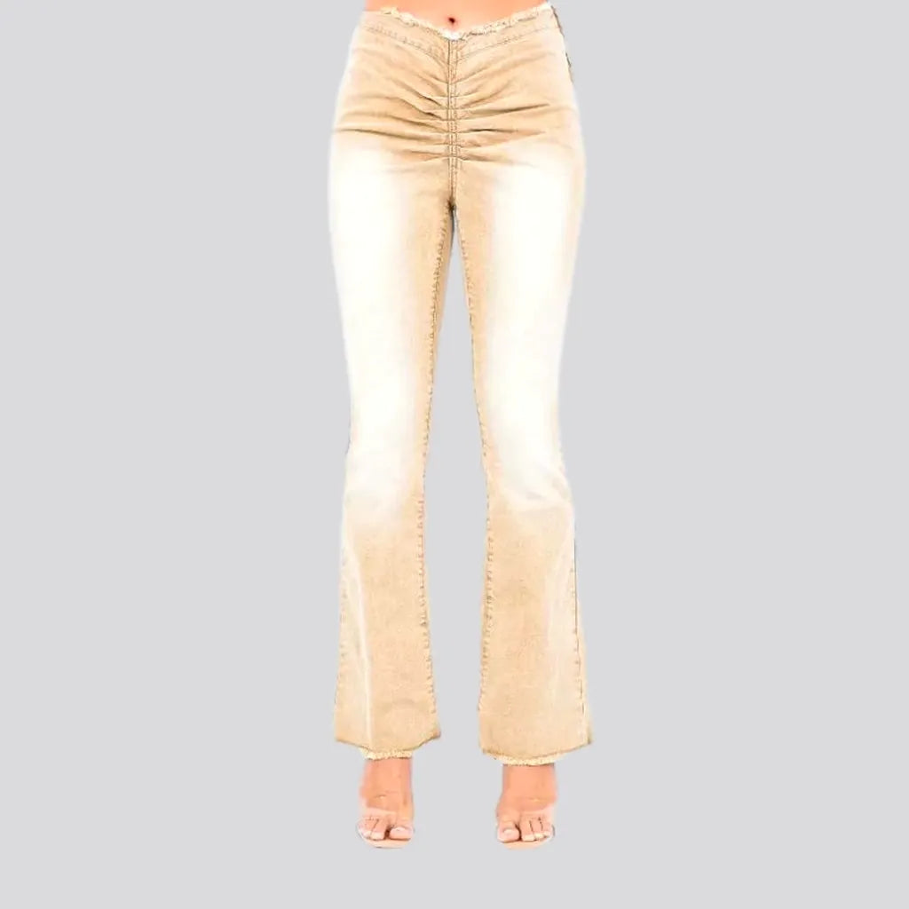 Trendy high rise jeans for ladies