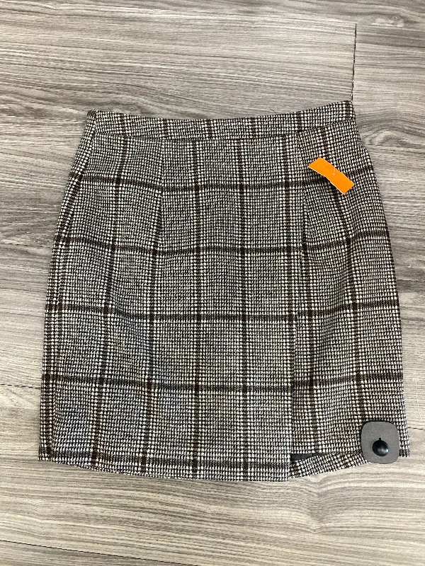 Skirt Mini & Short By Clothes Mentor  Size: S