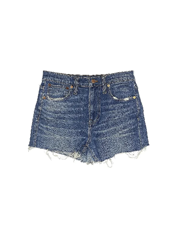 Low-Rise Denim Shorts in Light Wash