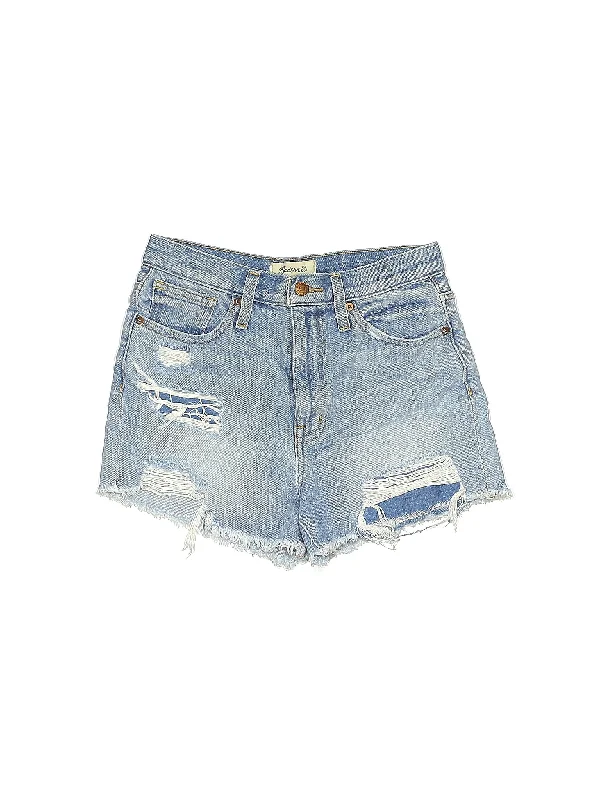 Mid-Rise Denim Shorts in Light Wash