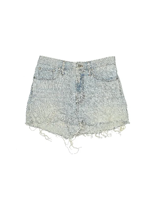 Mid-Rise Denim Shorts in Light Wash