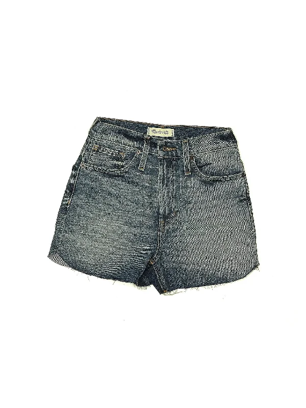 Mid-Rise Denim Shorts in Medium Wash