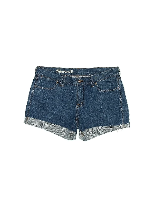 Low-Rise Denim Shorts in Medium Wash