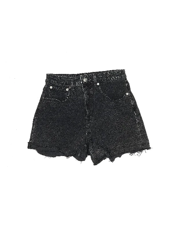 Low-Rise Denim Shorts in Dark Wash