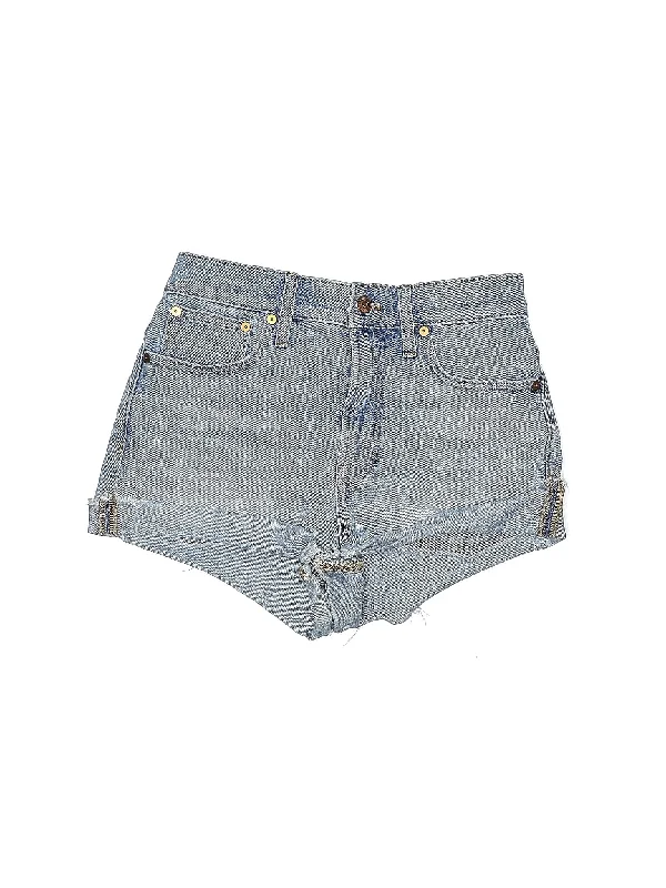 Low-Rise Denim Shorts in Light Wash