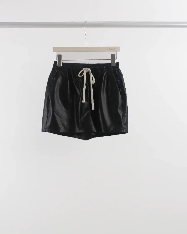 D6621 Vegan Leather Shorts