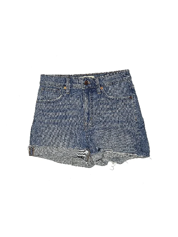 Mid-Rise Denim Shorts in Light Wash