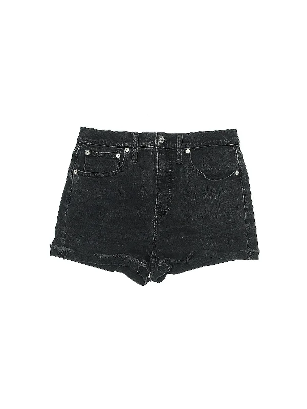 Mid-Rise Denim Shorts in Medium Wash