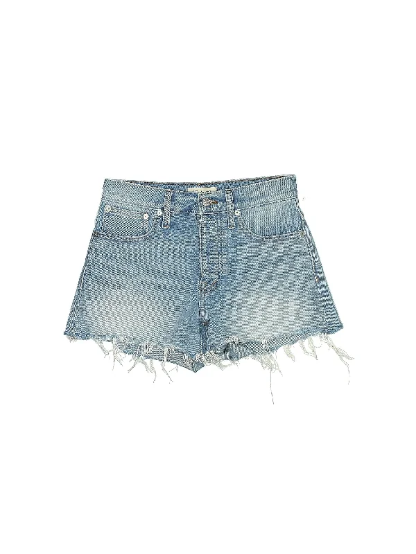 Mid-Rise Denim Shorts in Medium Wash