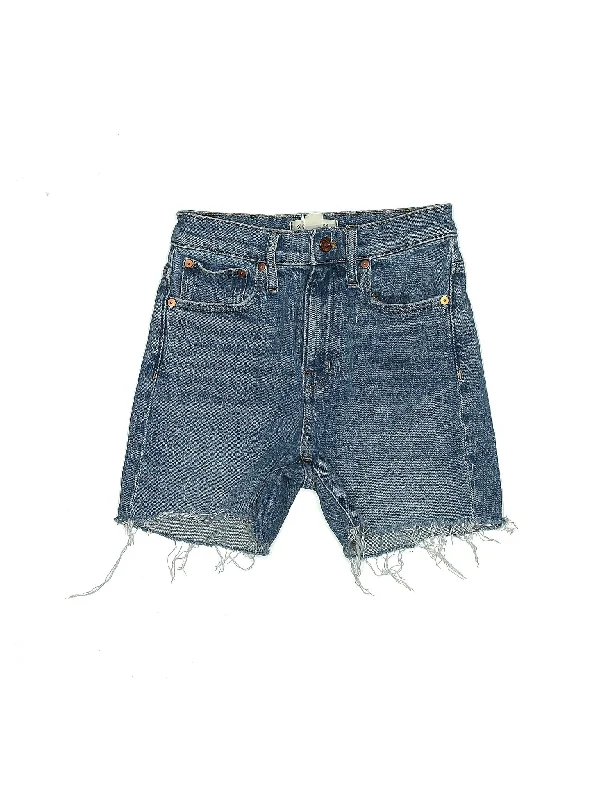 Mid-Rise Denim Shorts in Medium Wash