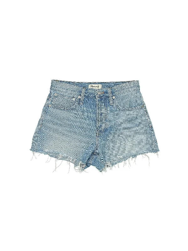 Mid-Rise Denim Shorts in Medium Wash