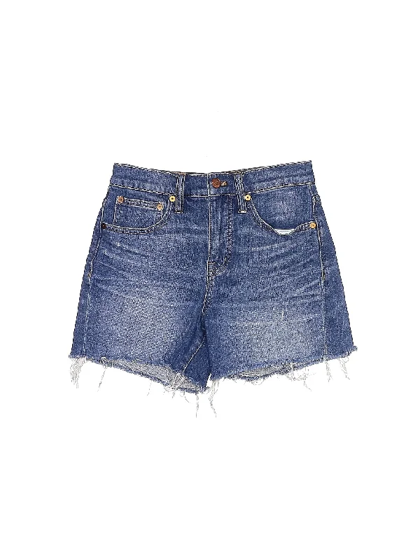 Mid-Rise Denim Shorts in Light Wash