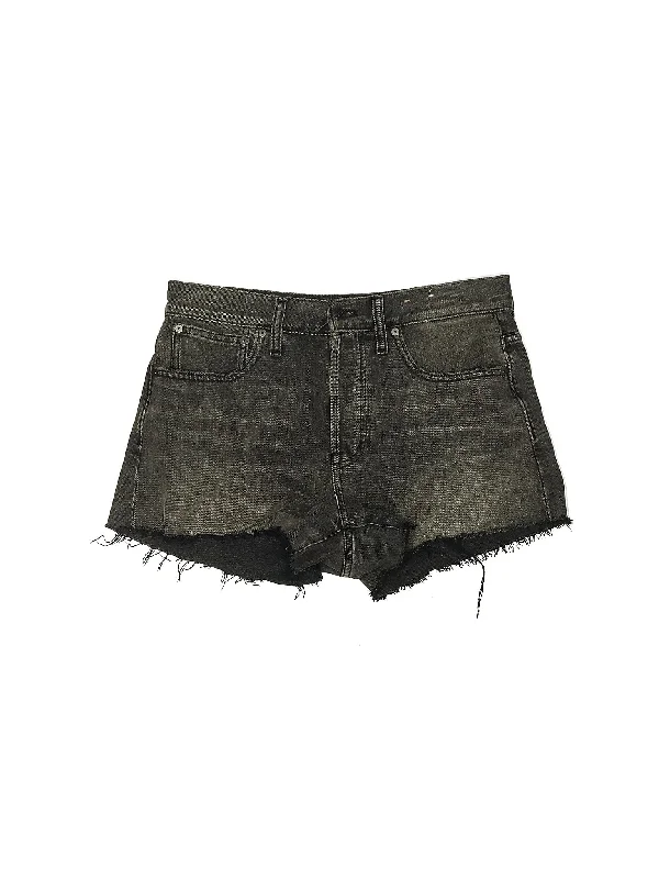 Mid-Rise Denim Shorts in Medium Wash